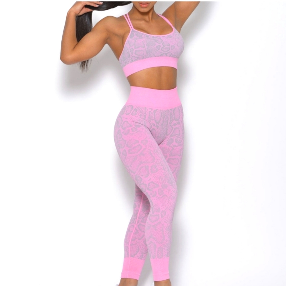 New bombshell sportswear seamless snakeskin pink set